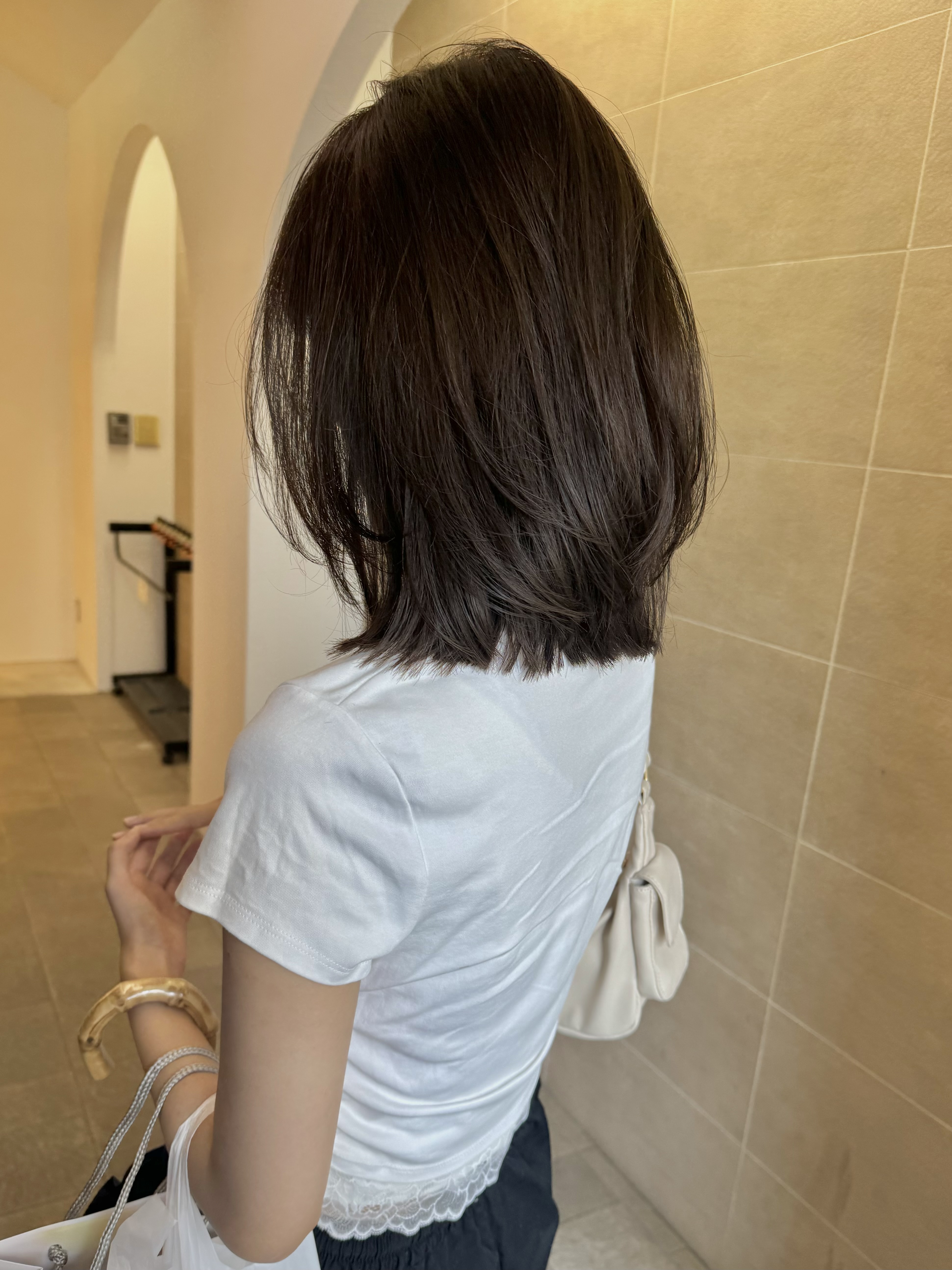 プレミアムイルミナオリーブベージュカラー【上岡】のメイン画像