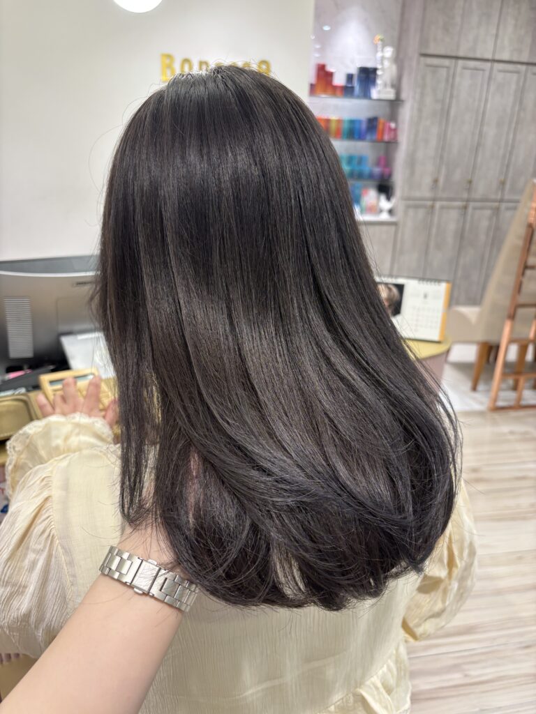 艶っとラベンダーグレージュ【柳澤優名】のメイン画像