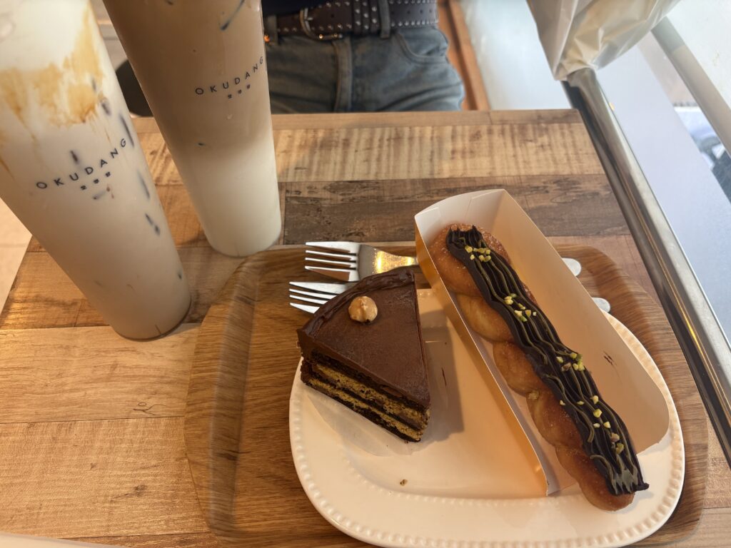 新大久保カフェ【鈴木夢依】のメイン画像
